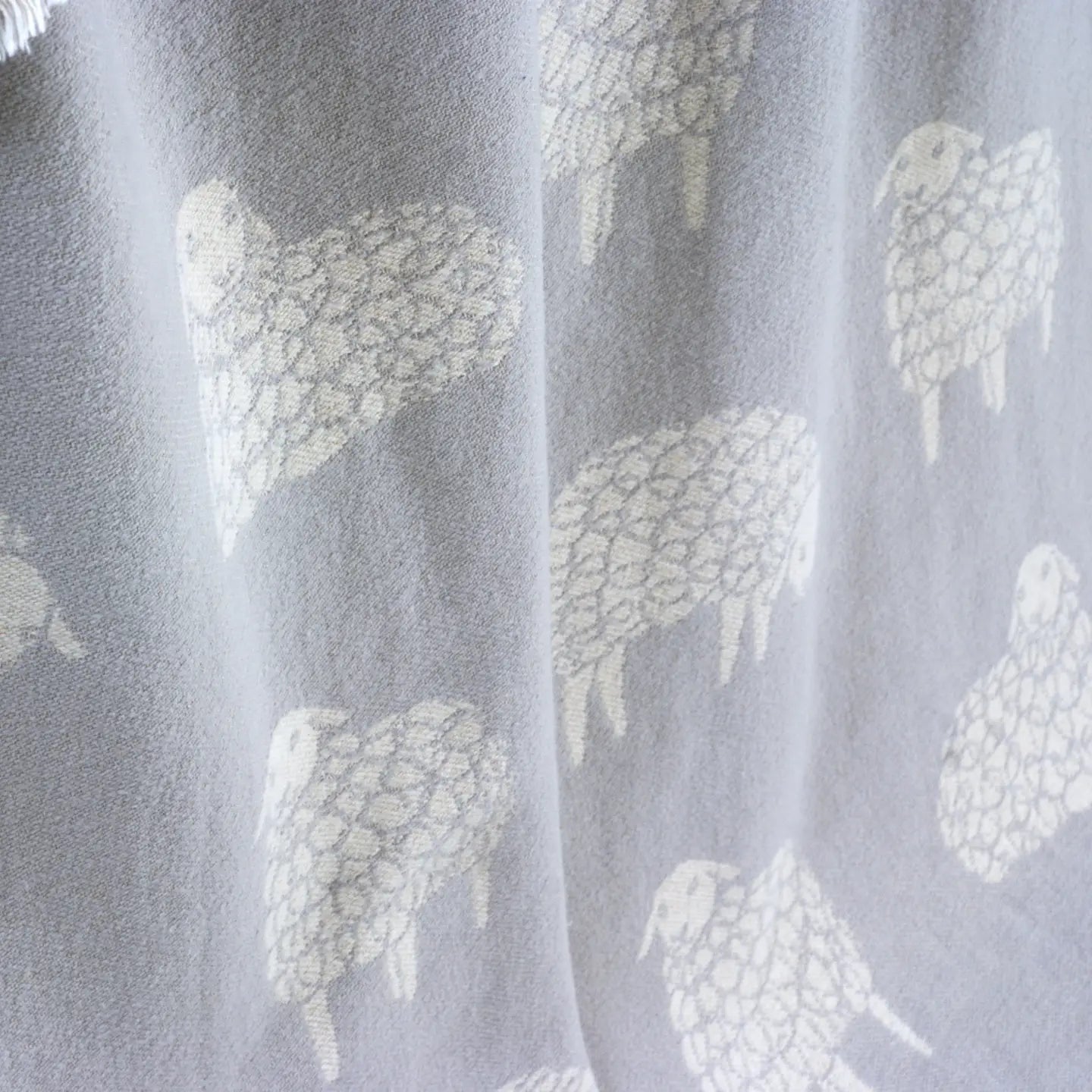 Sheep// 100% Cotton Throw // Gray