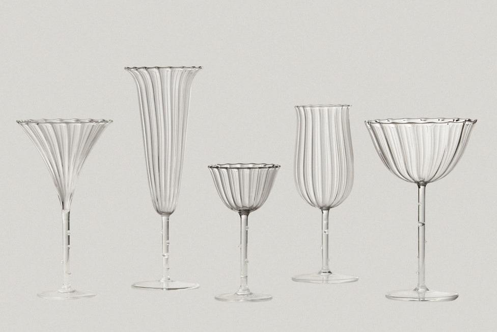 Tulip Wine Glass // Set of 4