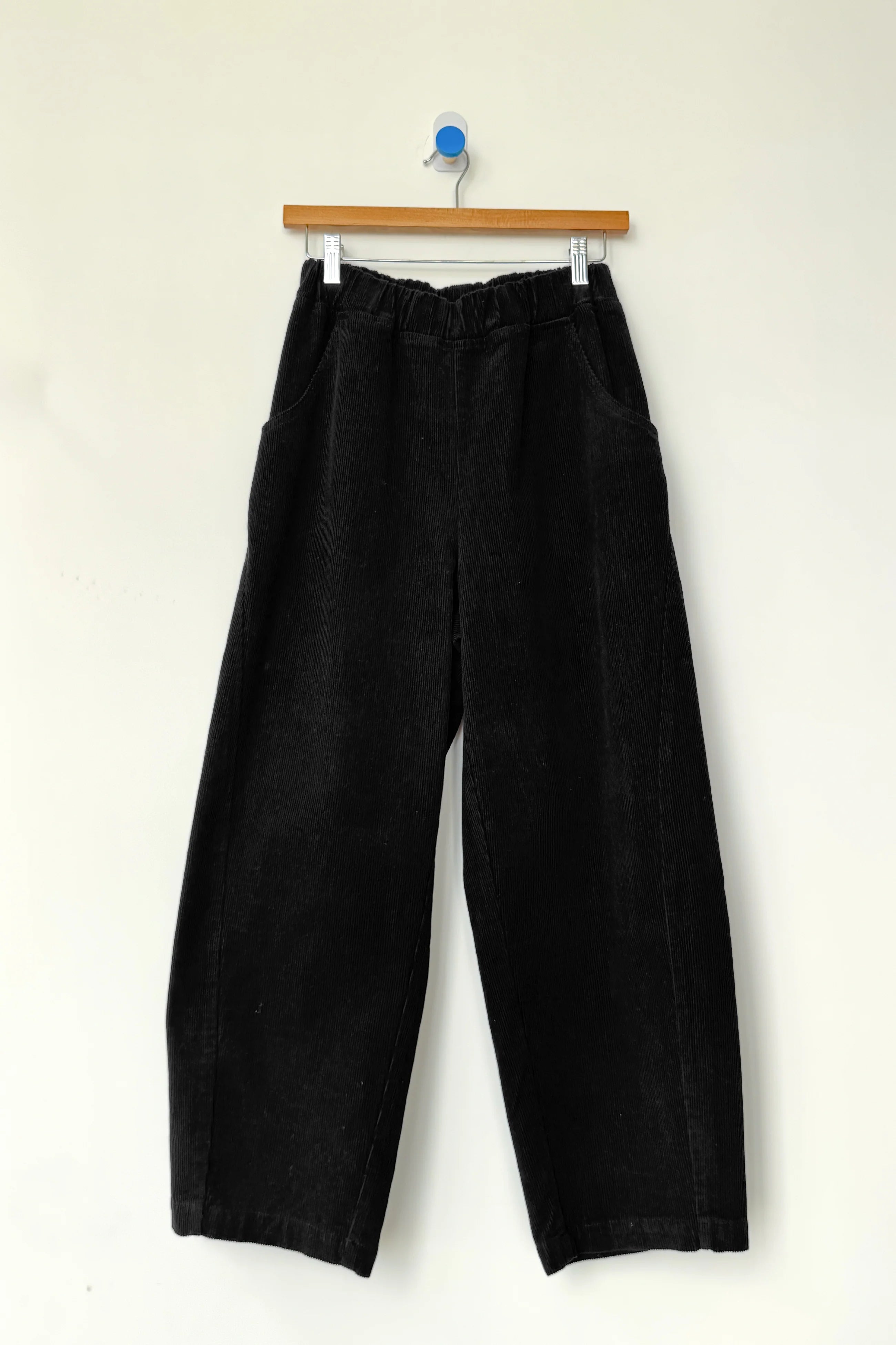 Courdroy Arc Pants // Black