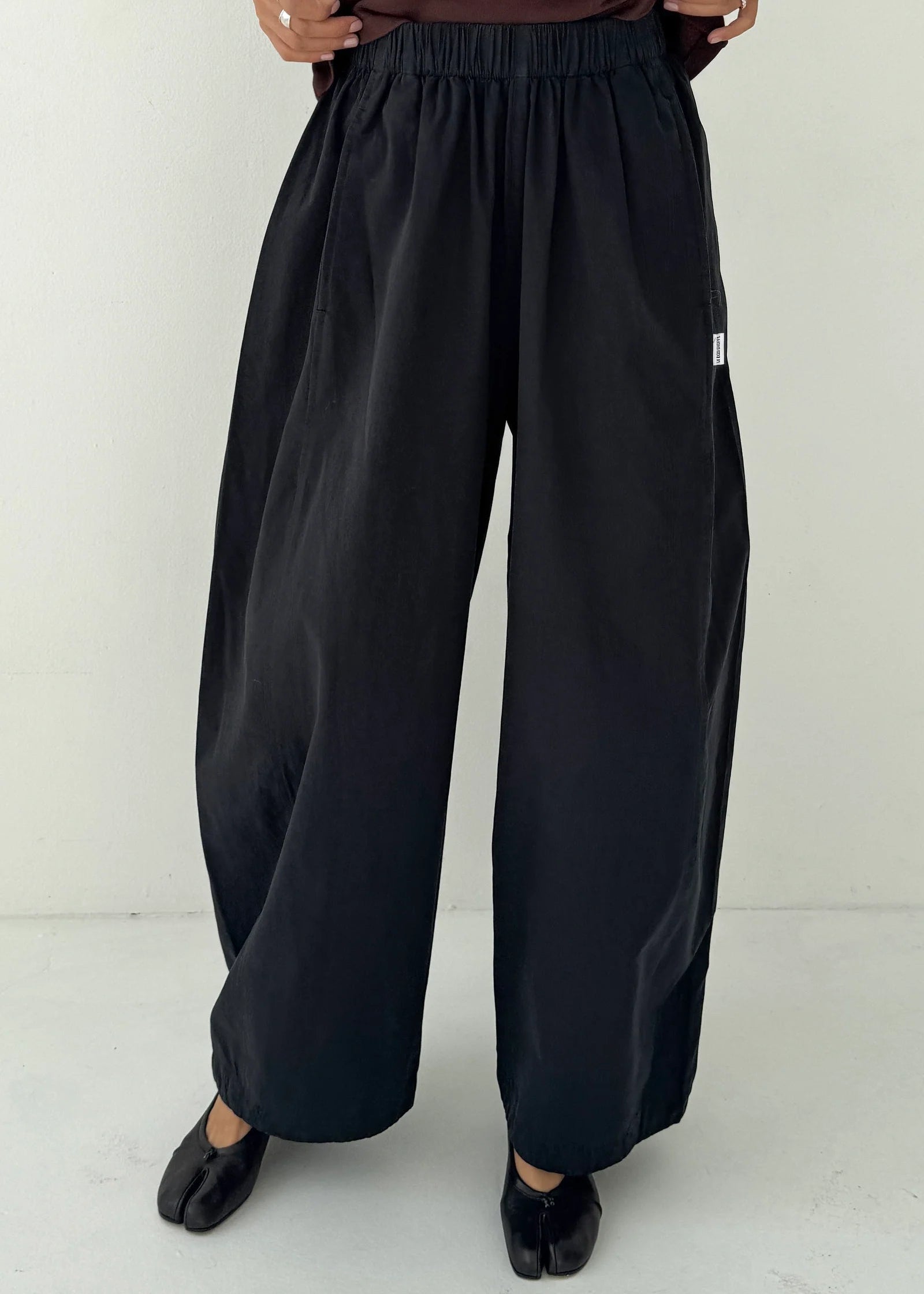 Parachute Pants // Black