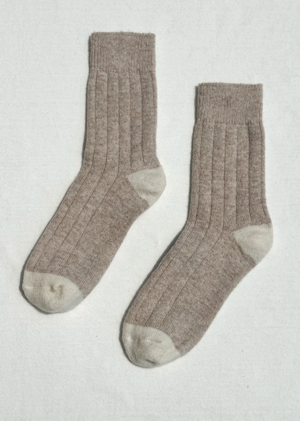 Le Bon Shoppe Classic Cashmere Socks – Fawn