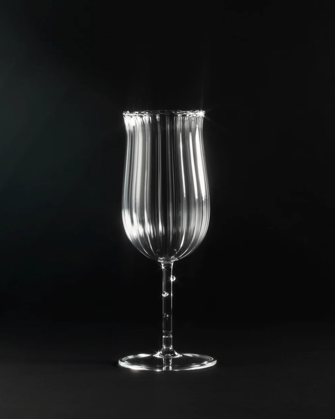 Tulip Wine Glass // Set of 4