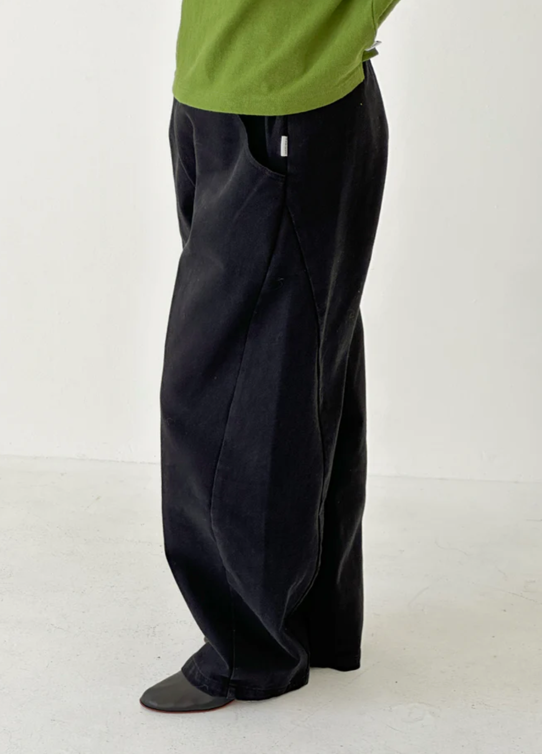 Long Arc Pants // Black Canvas