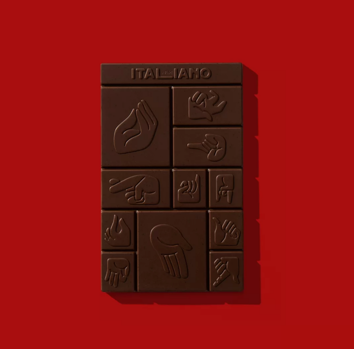 I am Italiano Organic Dark Chocolate with Praline – Pandoro