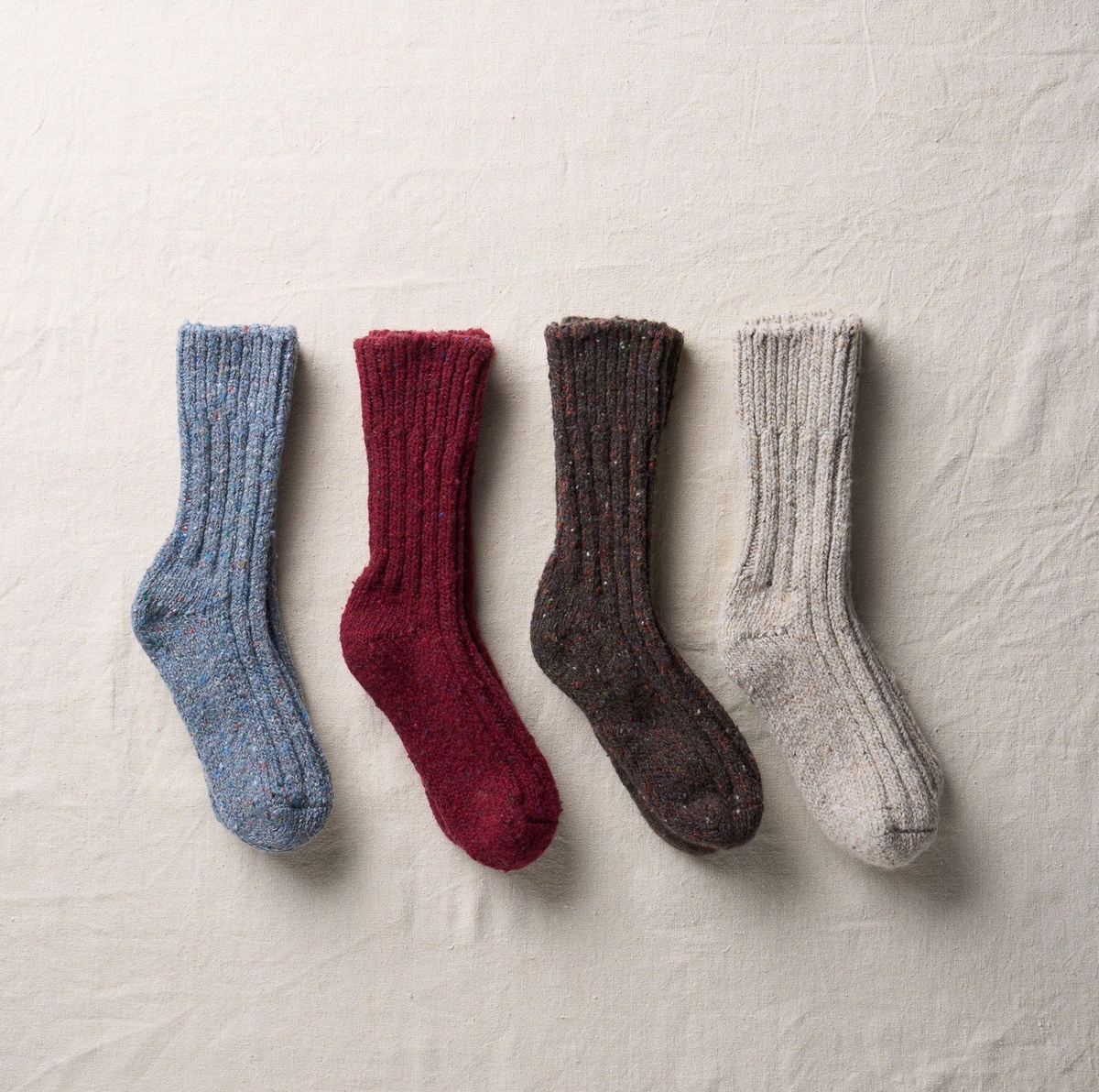 Yahae Recycled Wool Low Gauge Socks – Dark Red