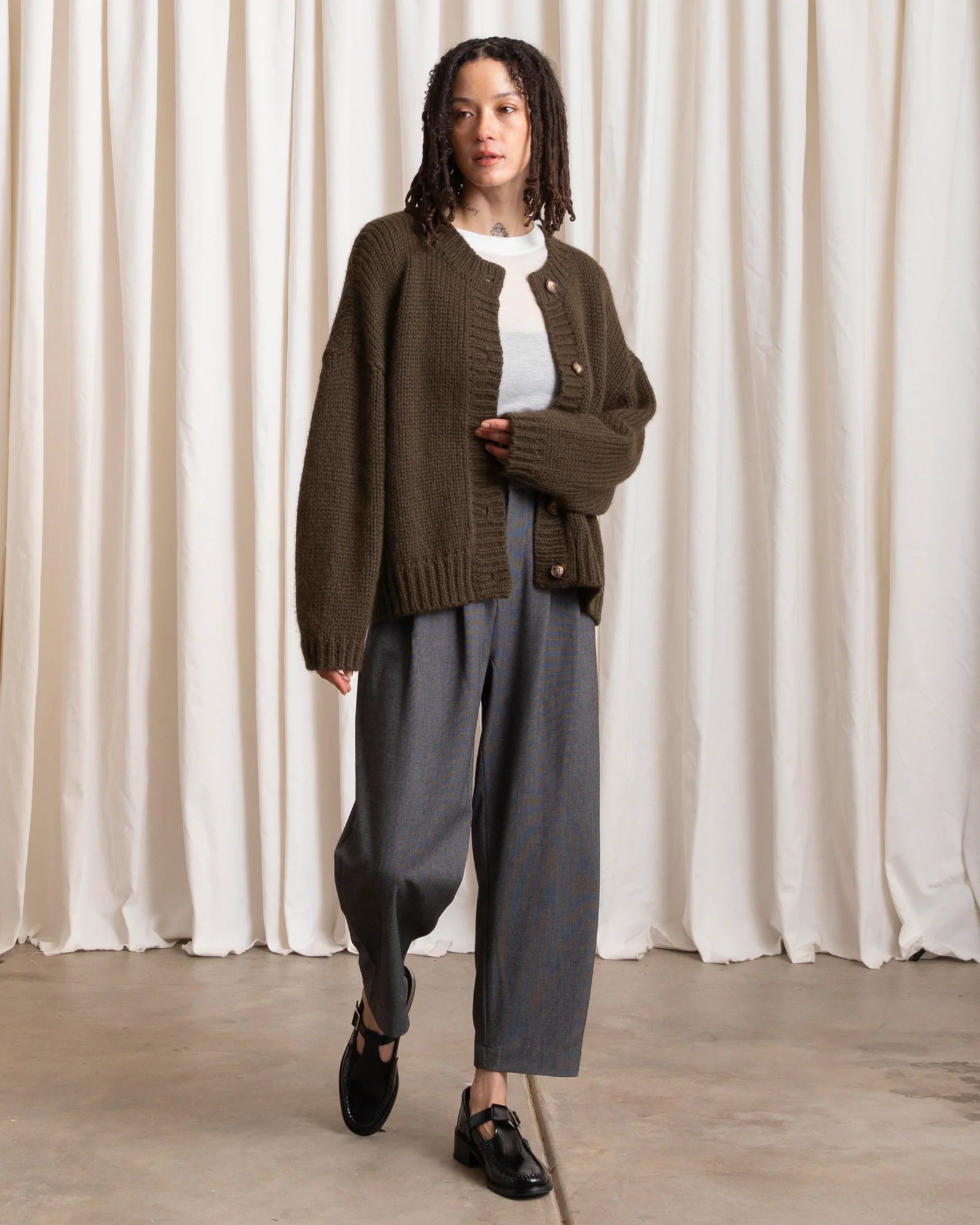 Merino Crew Neck Cardigan // Olive