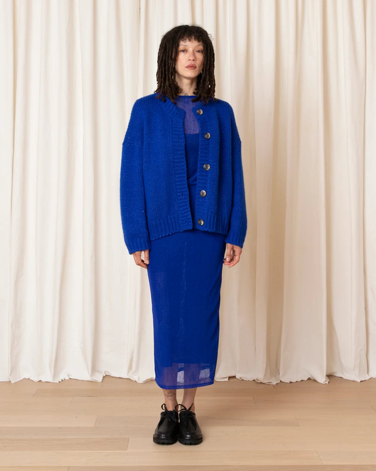Ali Golden Merino Crewneck Cardigan – Cobalt