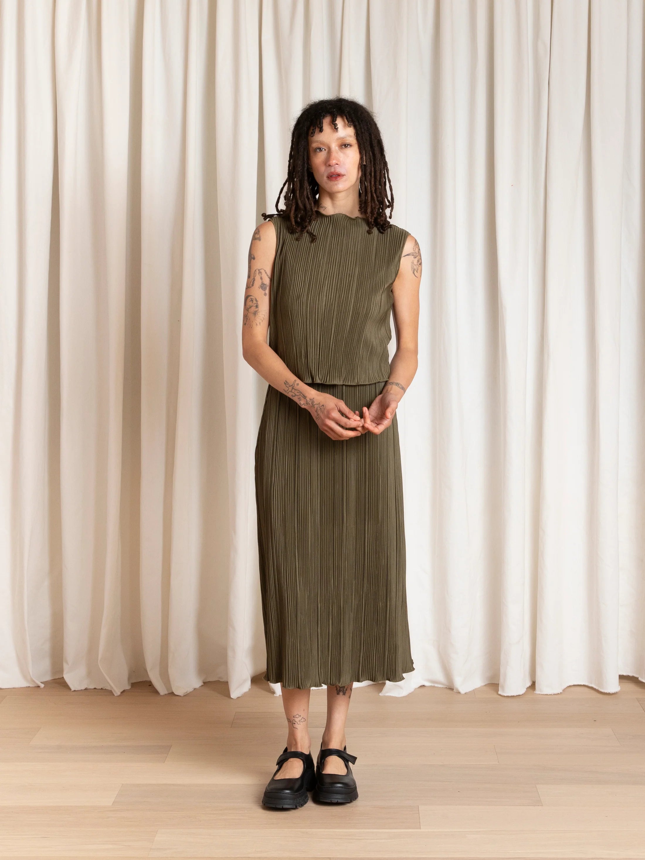 High Neck Pleated Tank // Olive