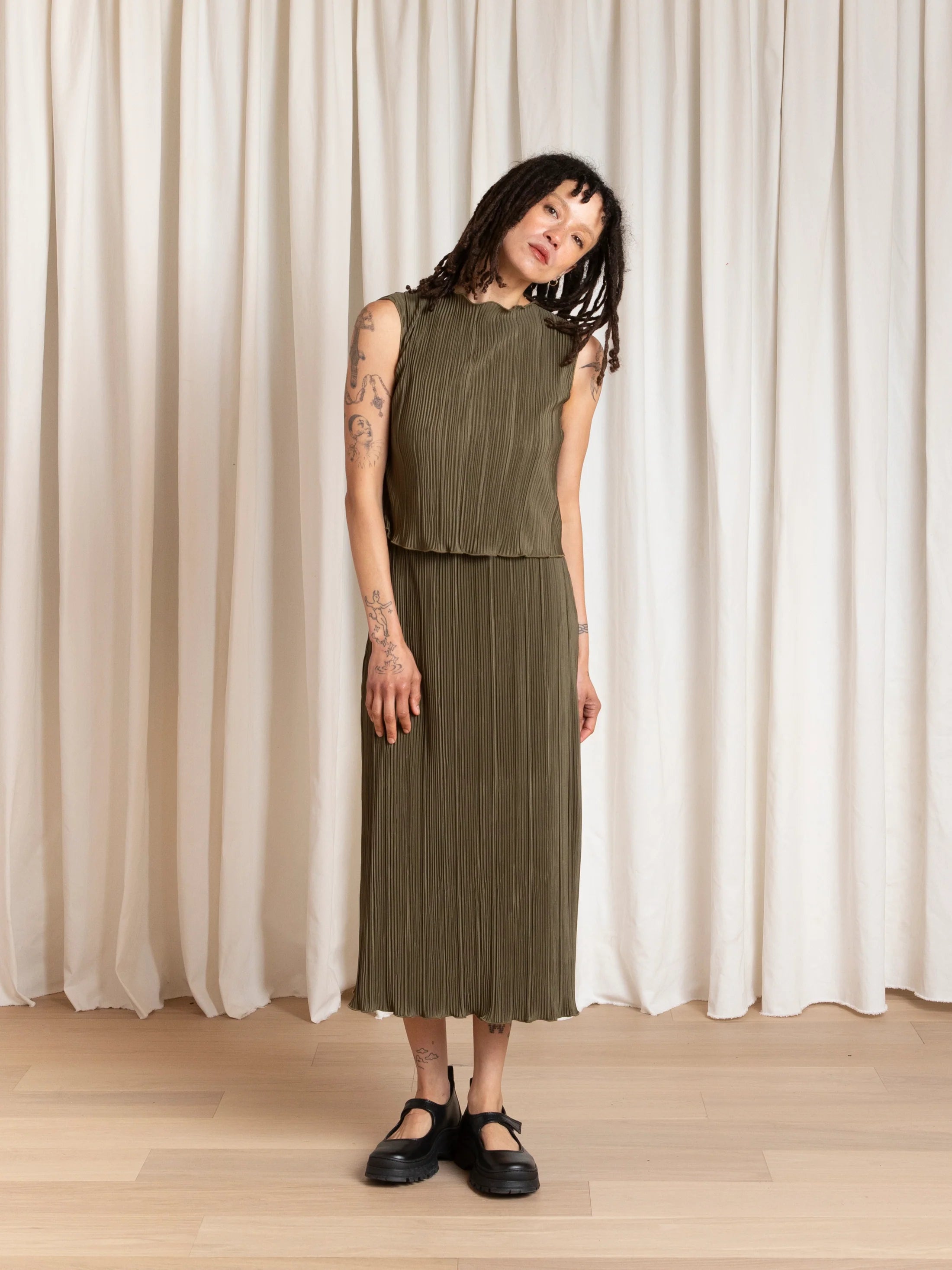 High Neck Pleated Tank // Olive