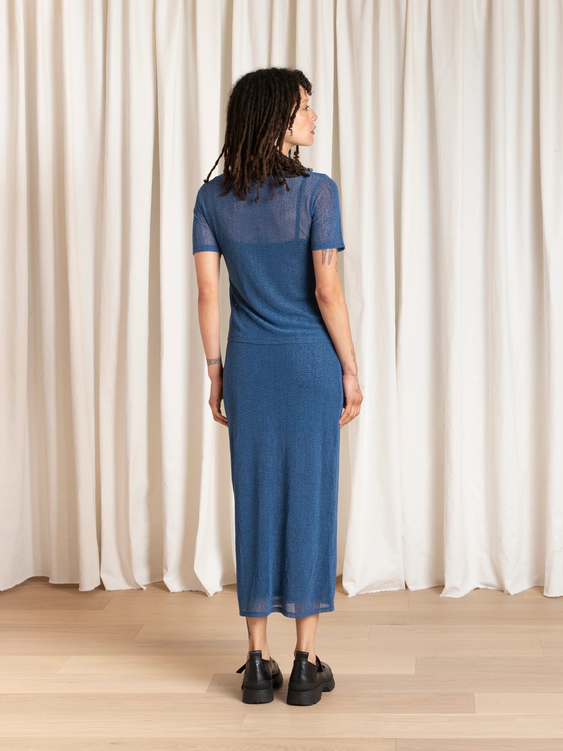 Mesh Pencil Skirt // Blue