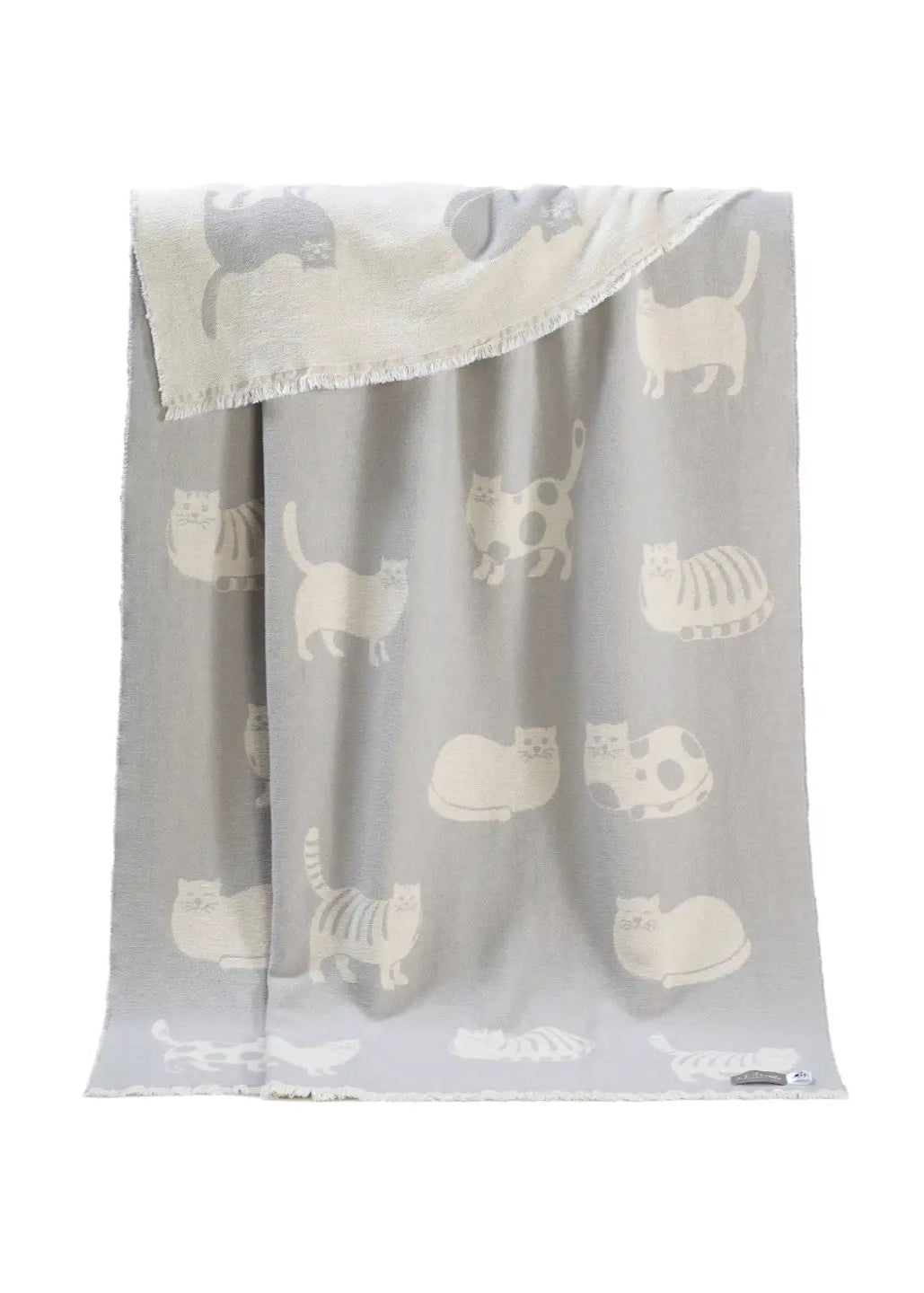 Cozy Kitties // 100% Cotton Throw // Gray