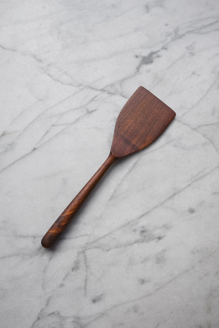 Wide Walnut Flipper Spatula