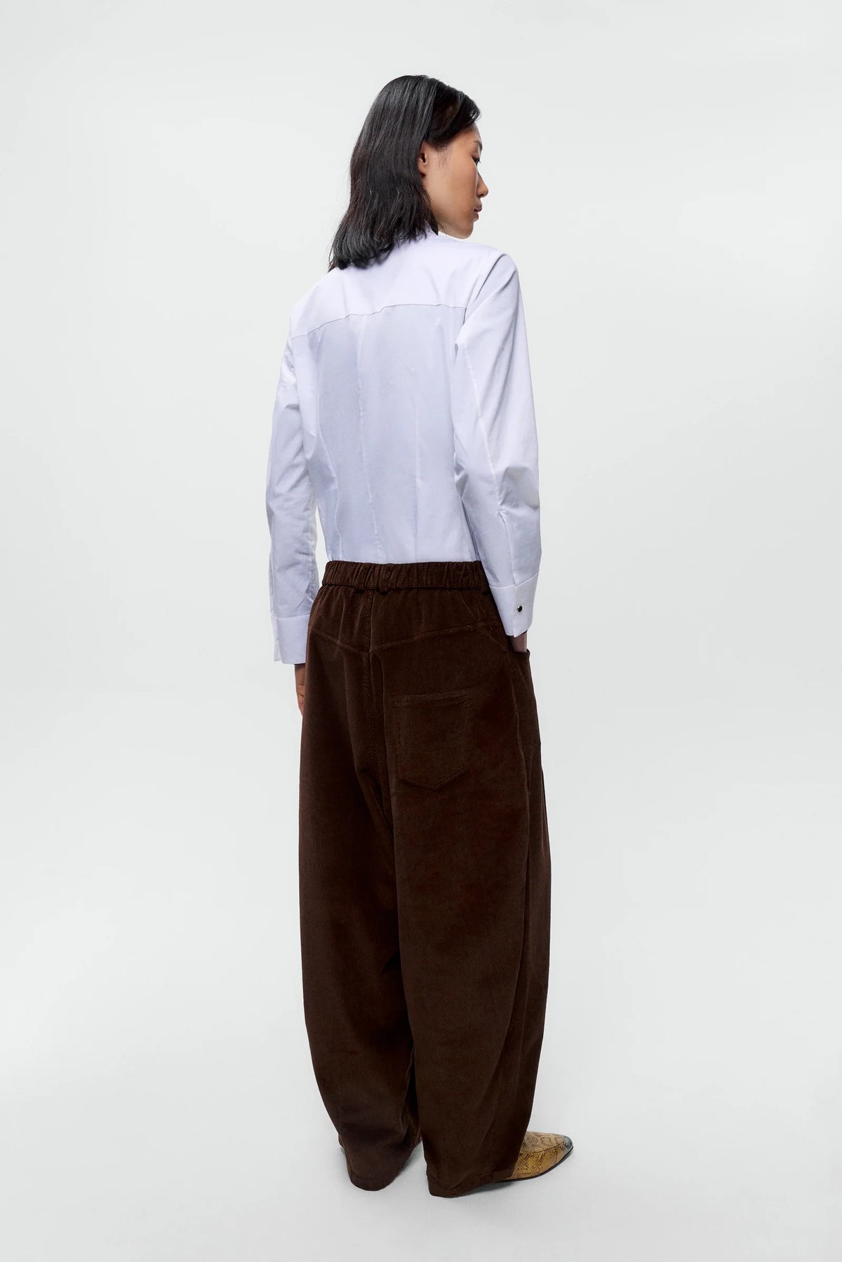 Cordera Corduroy Baggy Pants — Brown