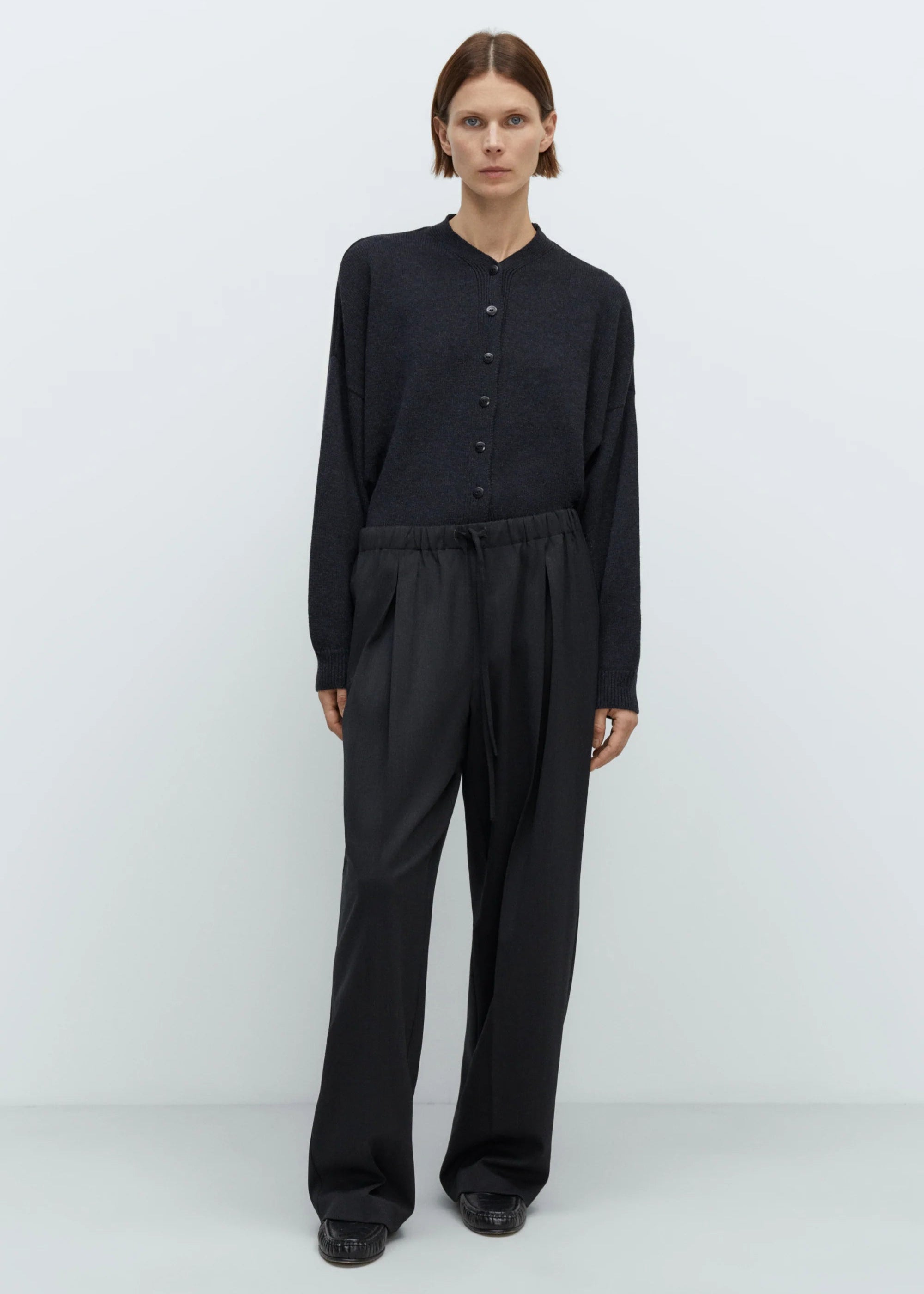 Pleated Relaxed Pants // Anthracite