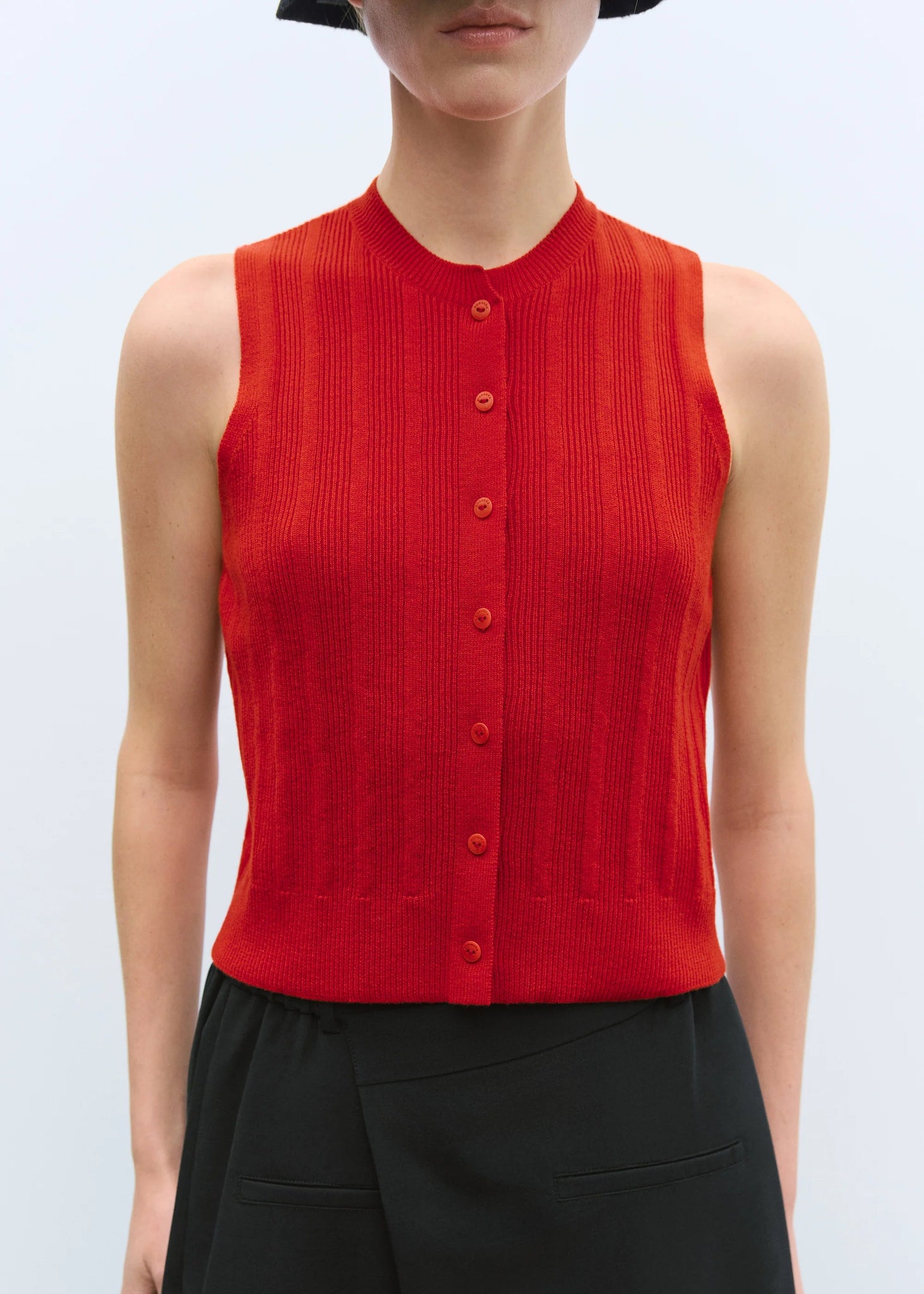 Merino Wool Ribbed Waistcoat // Red
