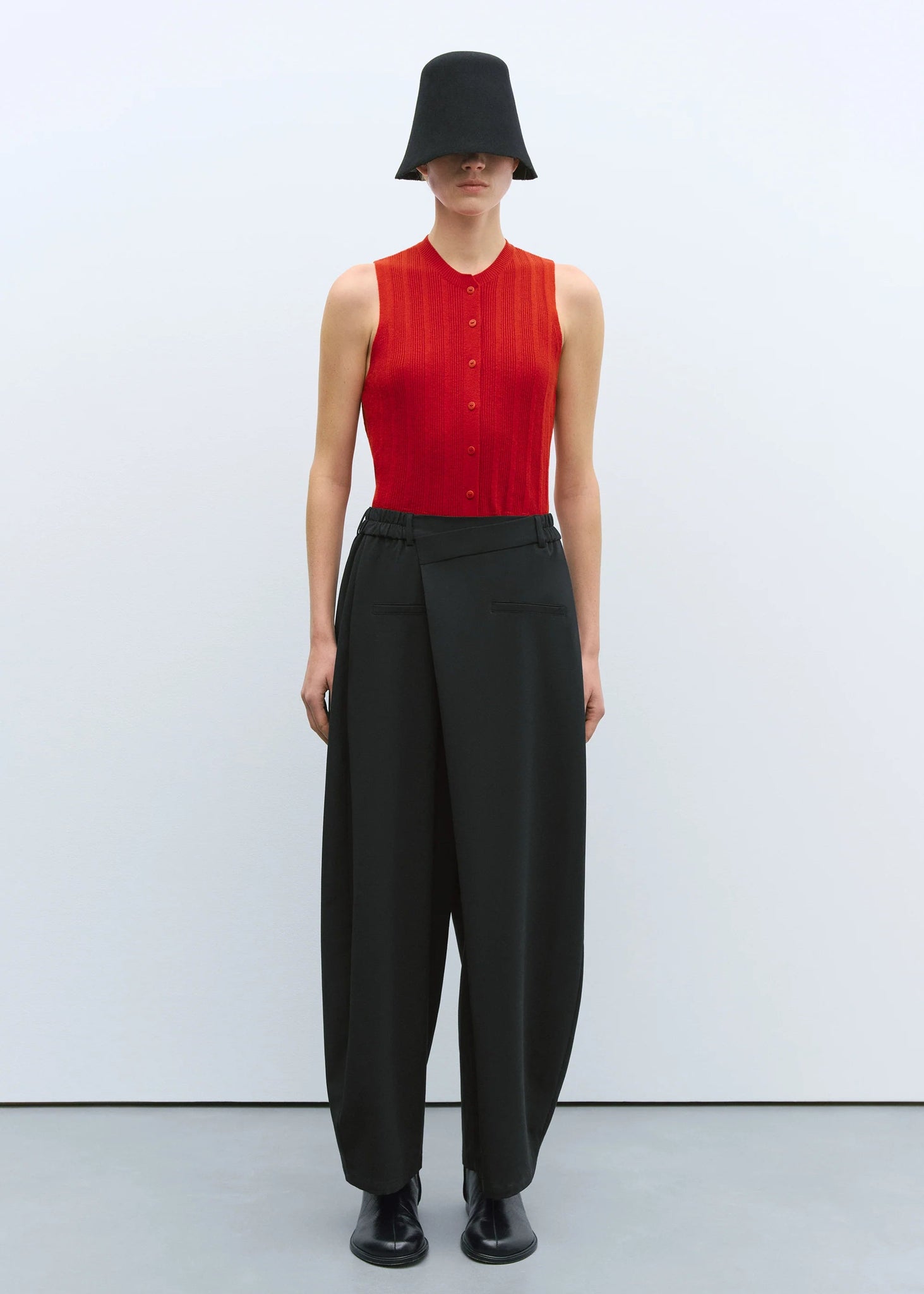 Tailoring Cross Over Pants // Black
