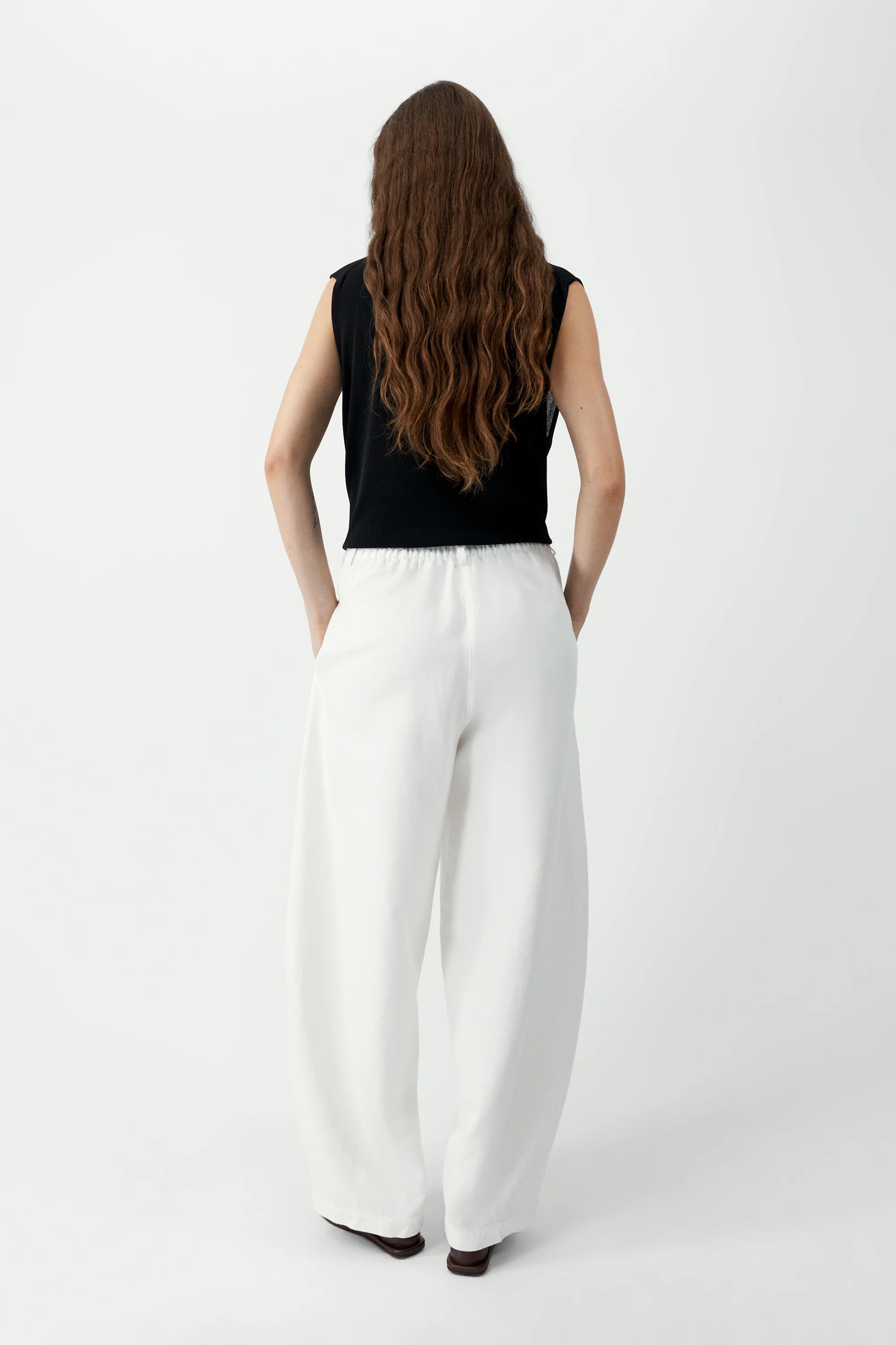 Cordera Linen & Cotton Curved Pants — White