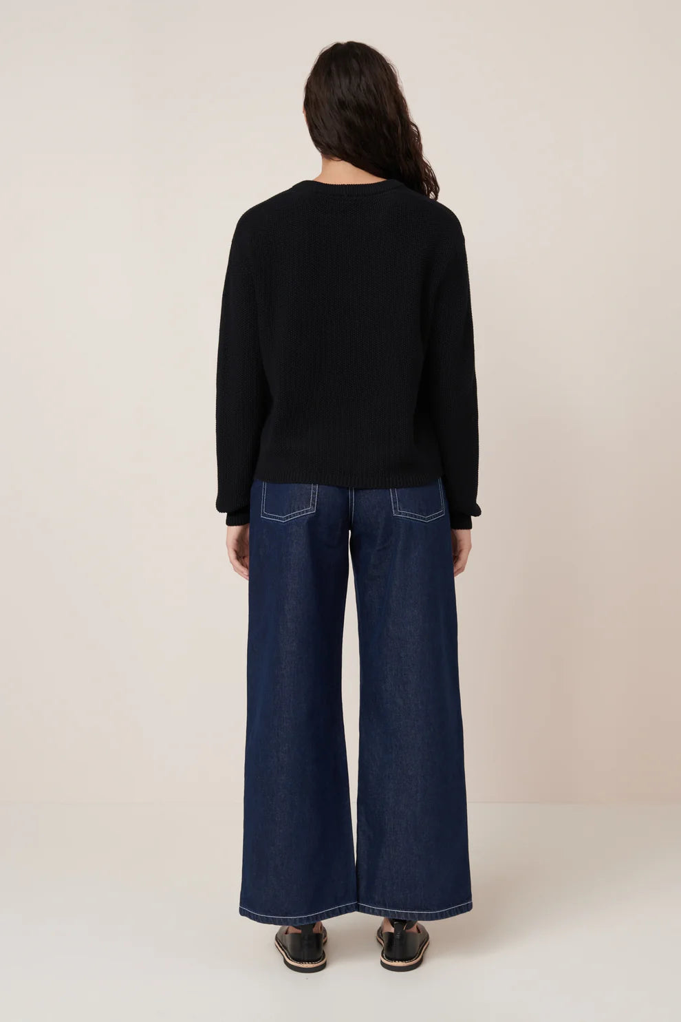 Escape Crew // Black