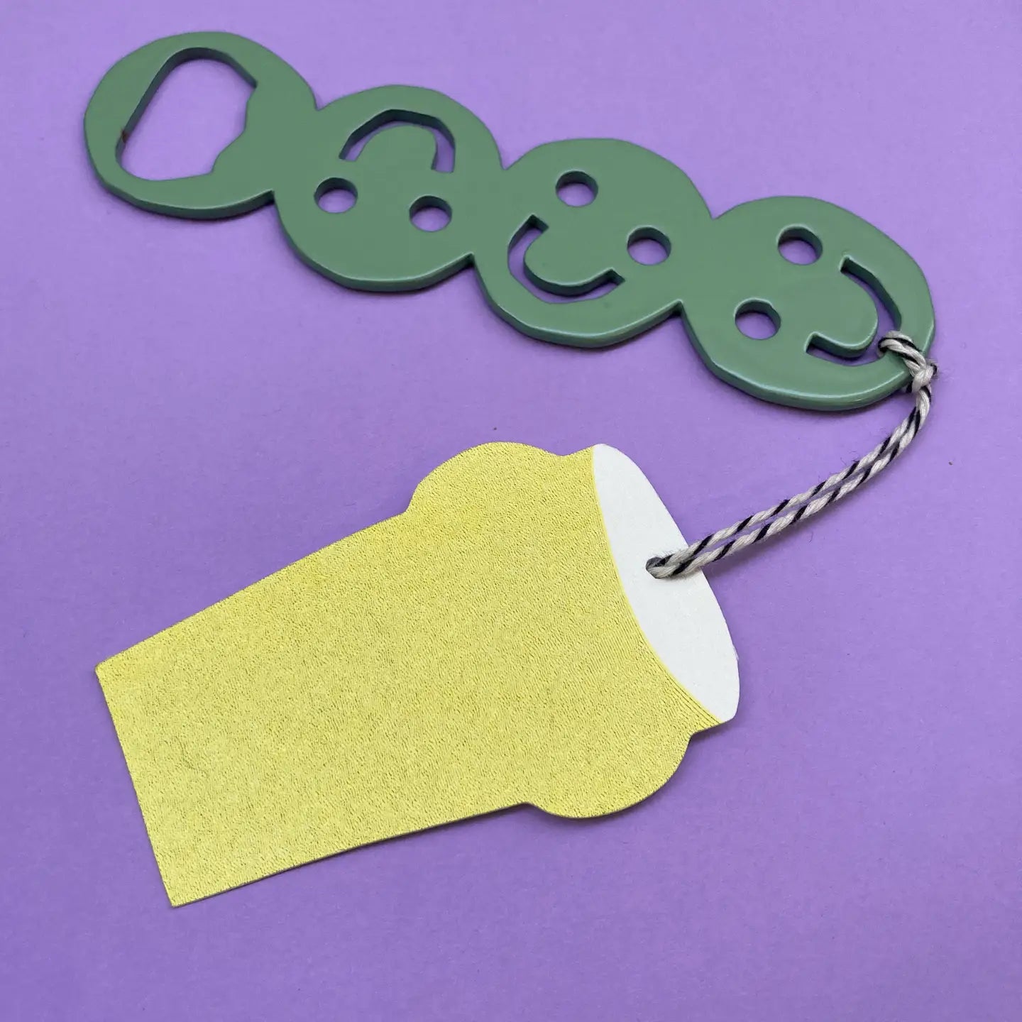 Cheersie Bottle Opener // Green