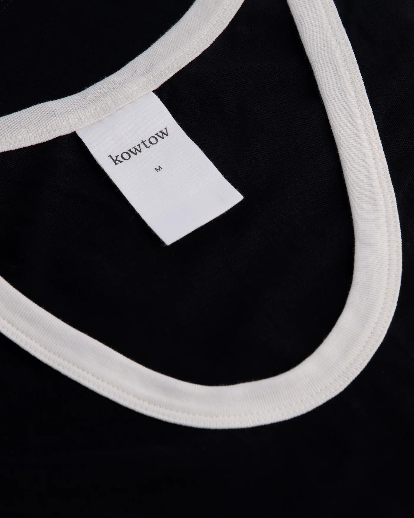 Kowtow Variation Singlet — Black
