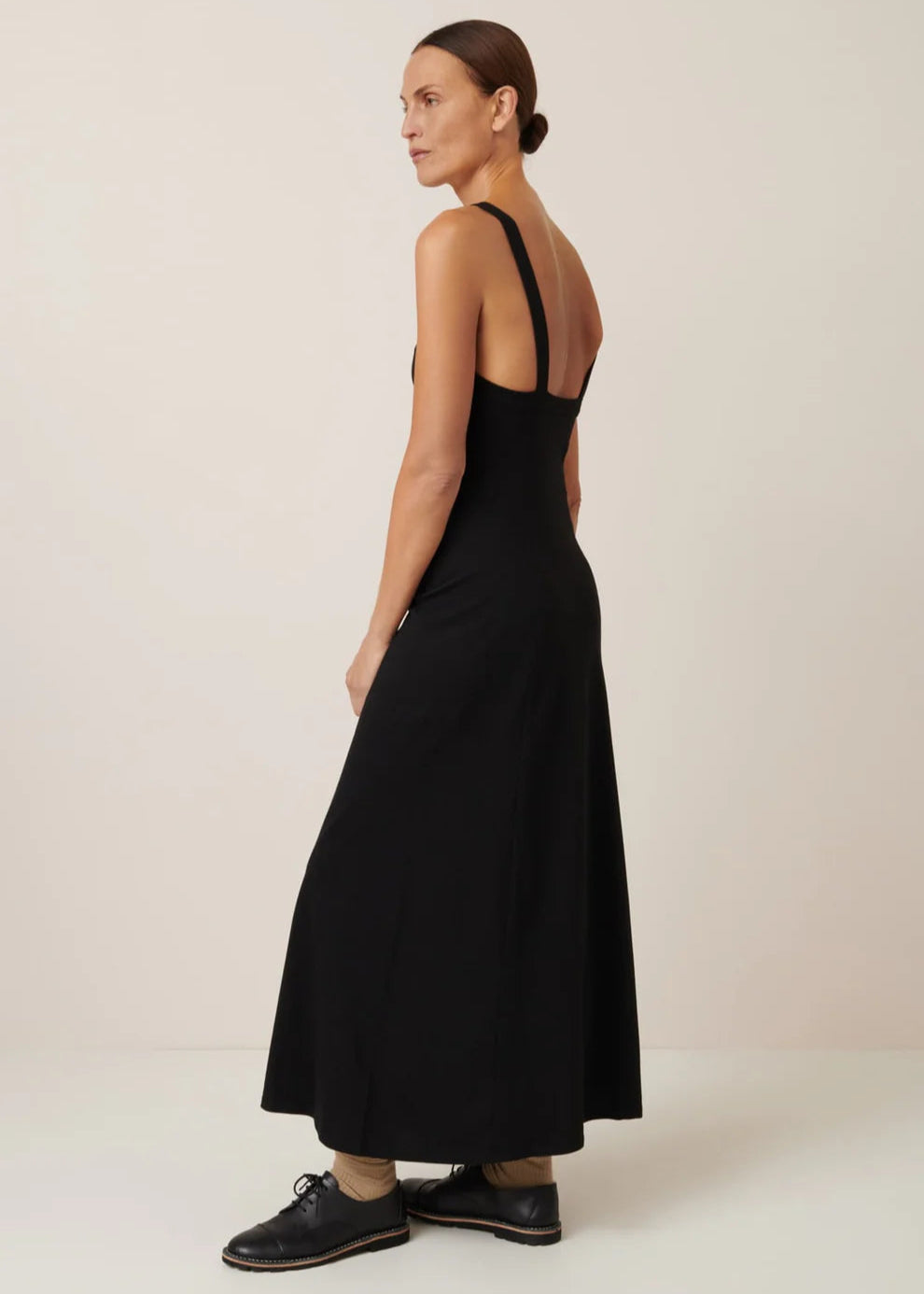 Low Back Dress// Black